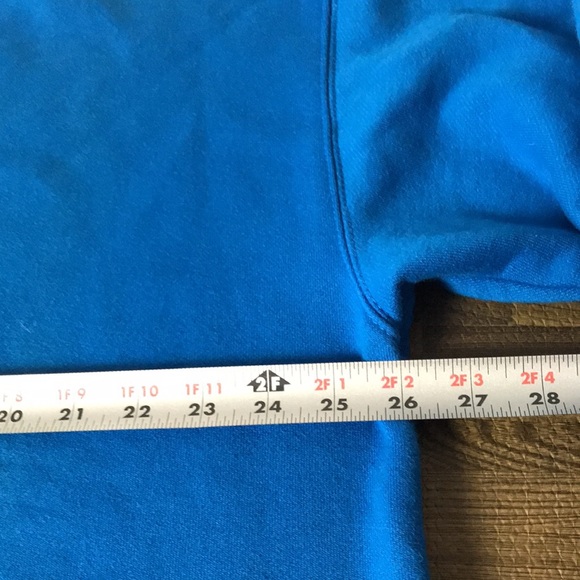 Men’s EUC M & M’s Blue Embroidered Sweatshirt Sz M or OVERSIZED WOMEN’s - Picture 5 of 9